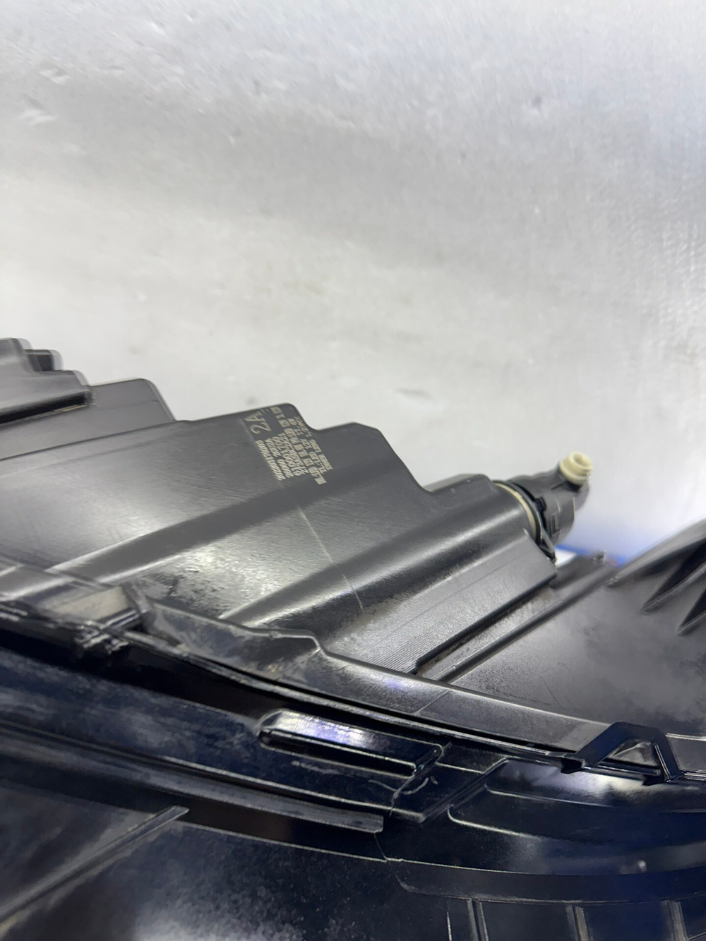 LED передняя фара (левая/правая) на Dongfeng Venucia D60/D60 Plus (Первая комплектация)