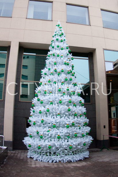 Ель уличная искусственная "Уральская" каркасная белая