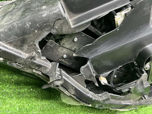 Битая Фара правая Geely Atlas Pro (2021-2025) LED