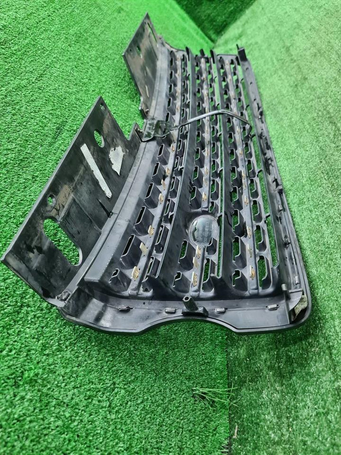 Решетка радиатора Range Rover Vogue 4 L405 (12-17)