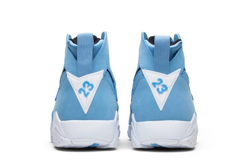 Кроссовки Jordan Air Jordan 7 Retro Pantone