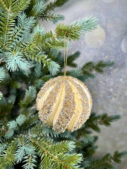 Шар резной с бисером 13см ChristmasDeLuxe premium collection бежево-золотой