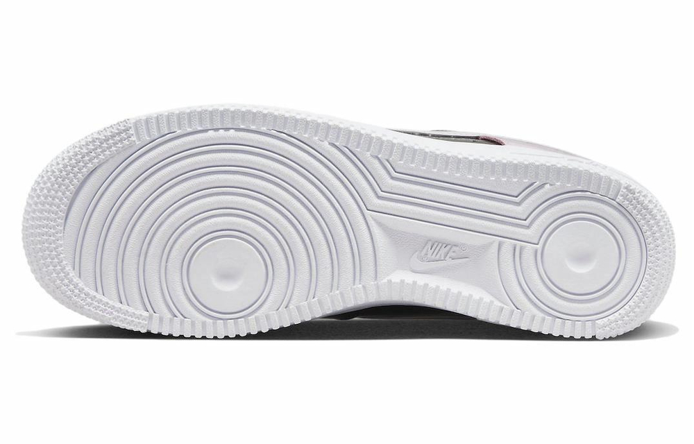 Кроссовки Nike Air Force 1 07 Ess (Женская размерная сетка)