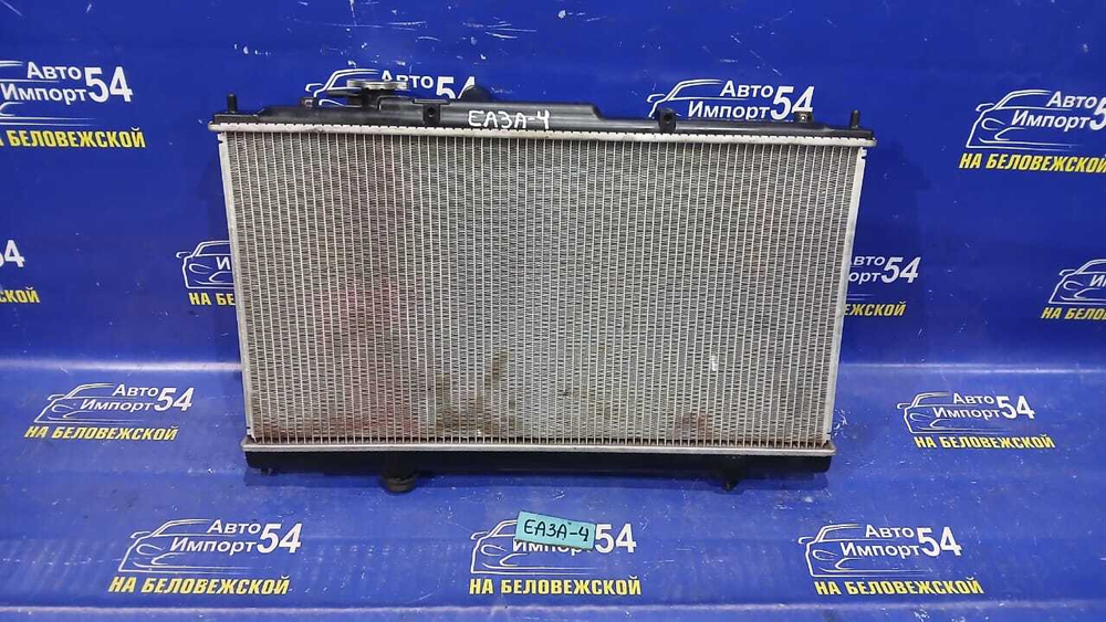 Радиатор двигателя MITSUBISHI GALANT 1999