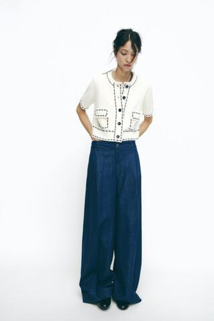 ZARA КАРДИГАН С КОРОТКИМИ РУКАВАМИ И ДЕКОРАТИВНОЙ СТРОЧКОЙ, БЕЛЫЙ