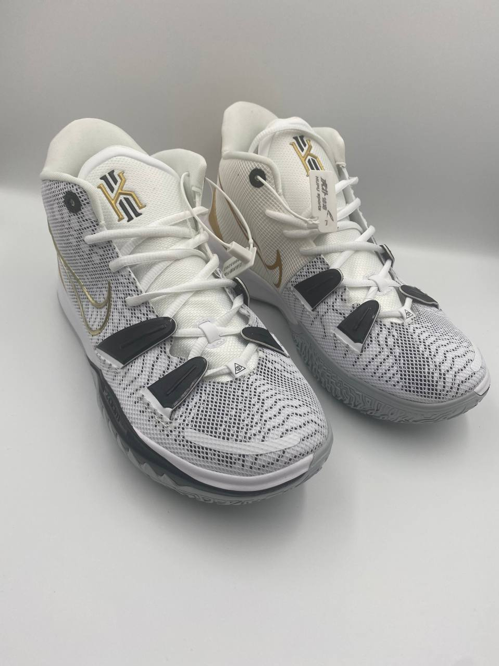 Nike Kyrie 7 White Black Gold