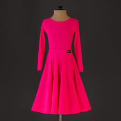 розовое платье для танцев