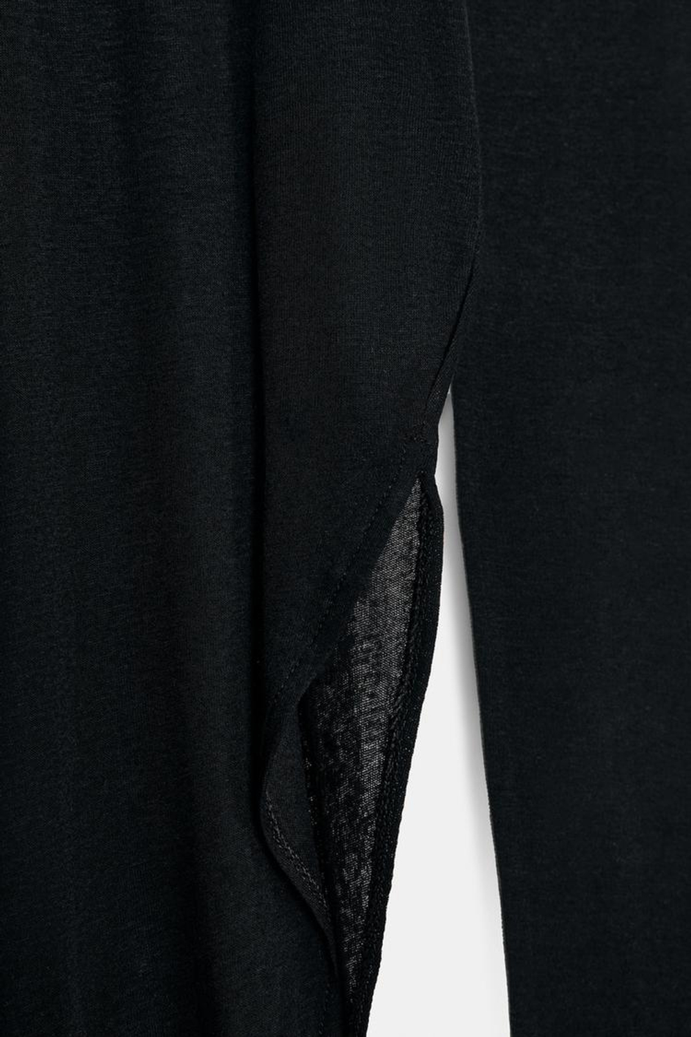 ZARA ТОП АСИММЕТРИЧНОГО КРОЯ ИЗ ХЛОПКА SUPIMA®, ЧЕРНЫЙ