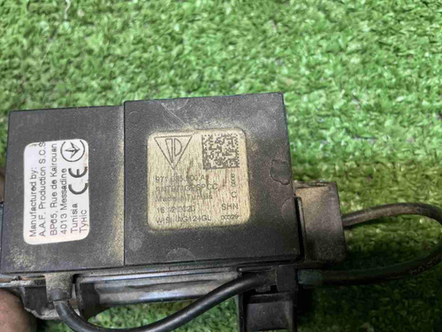 Антенна Porsche Panamera 2 971 (2016-2024)