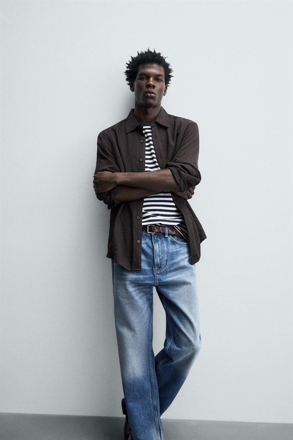 ZARА РУБАШКА RELAXED FIT ИЗ СТРУЯЩЕЙСЯ ТКАНИ, КОРИЧНЕВЫЙ