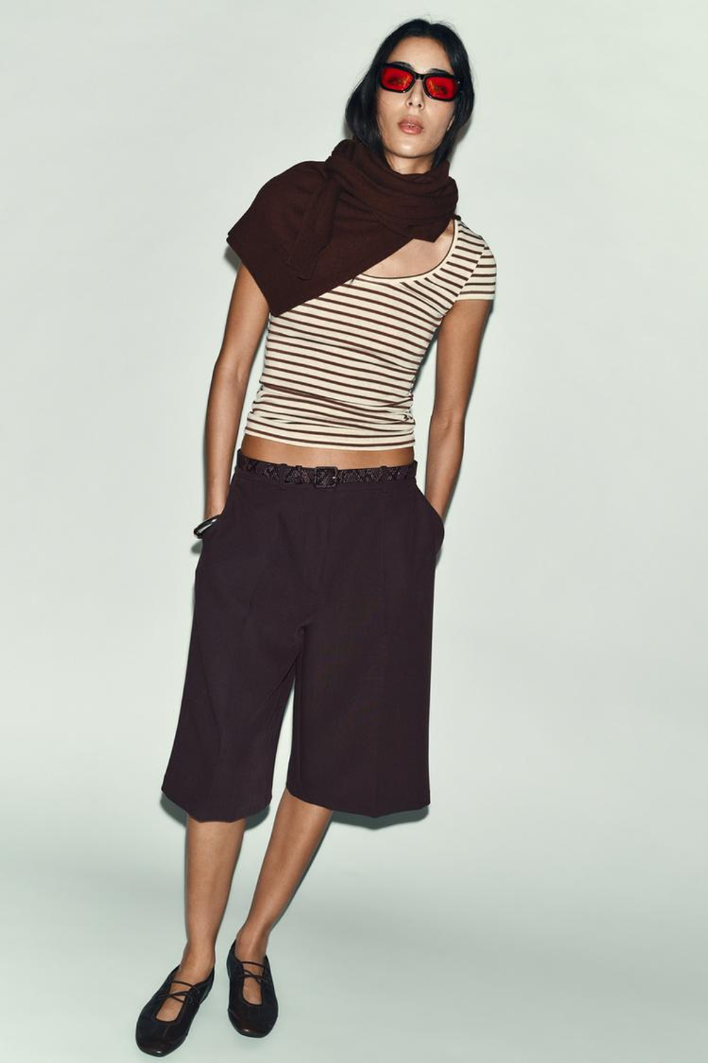 ZARA ФУТБОЛКА В ПОЛОСКУ С КОРОТКИМ РУКАВОМ, ЭКРЮ/КОРИЧНЕВЫЙ