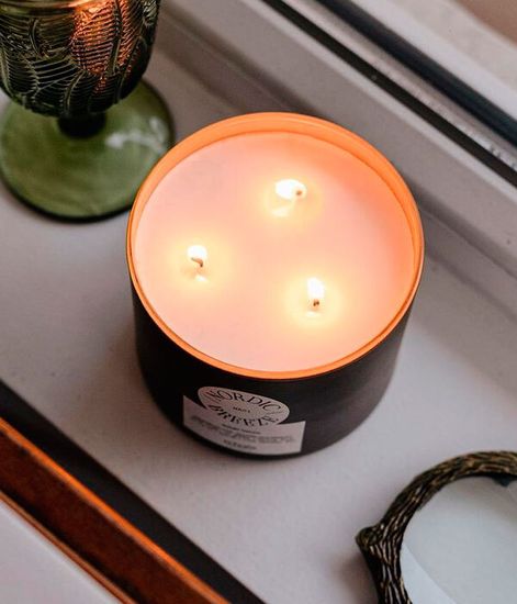 Nordic Breeze, свеча Inhale Nature collection, Echoes