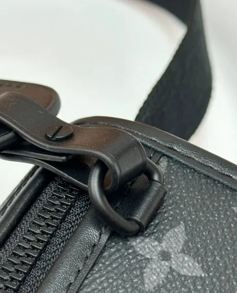 Бумажник Louis Vuitton Bosphore Wearable, черный