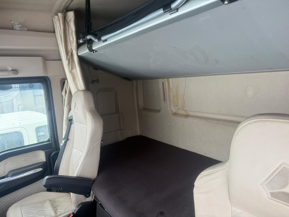 SITRAK C7H 4x2 Седельный тягач ZZ4186V391HE (Дизельный, 12,4 л, 480 л.с., AT)