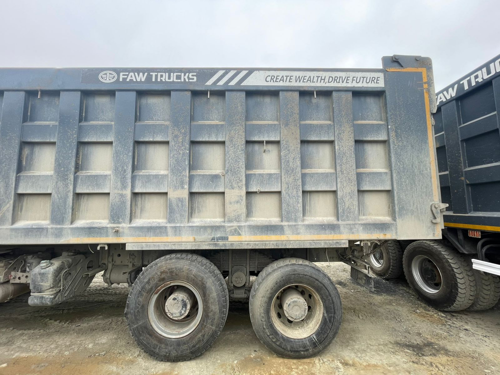 FAW J6 8x4 Самосвал СА3310Р66K24T4E5 (Дизельный, 11,1 л, 420 л.с., МТ)