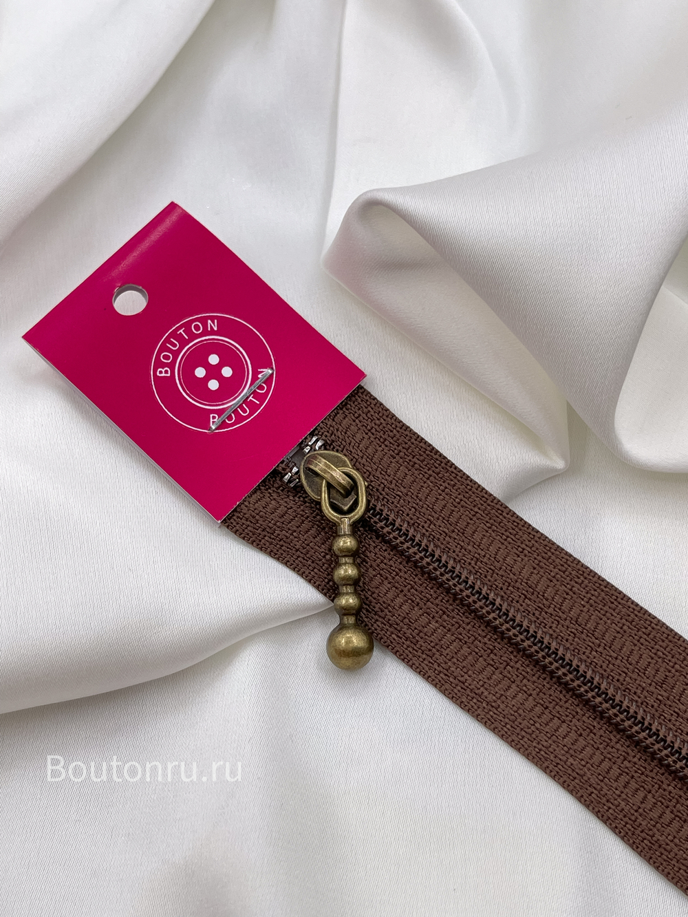 Молния коричневая  бронзовый замок