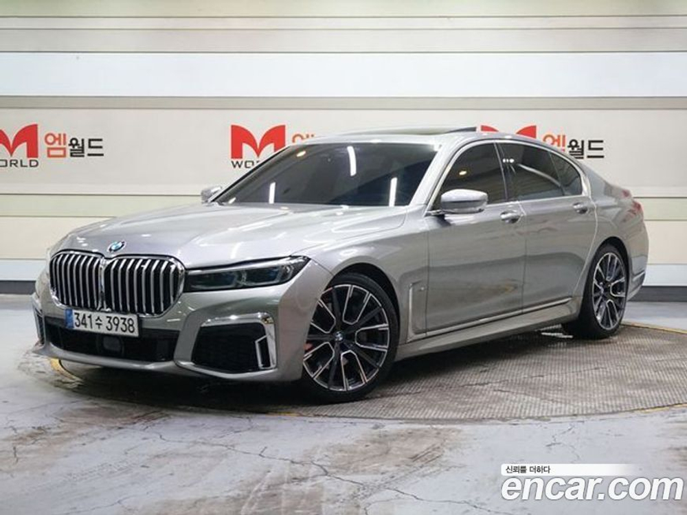 BMW 7 Series (G11) 740i M Sports (03.2021)