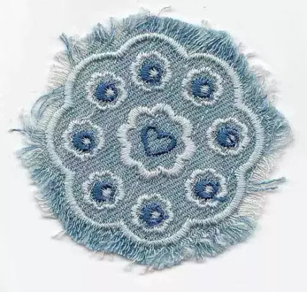 Термоаппликация HKM "Цветок с бахромой", 4 см, 1 шт (10216100/240917/0052250/5_Германия)