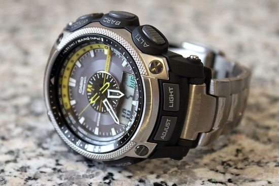 Мужские часы CASIO PRO TREK PRW-5000T-7ER