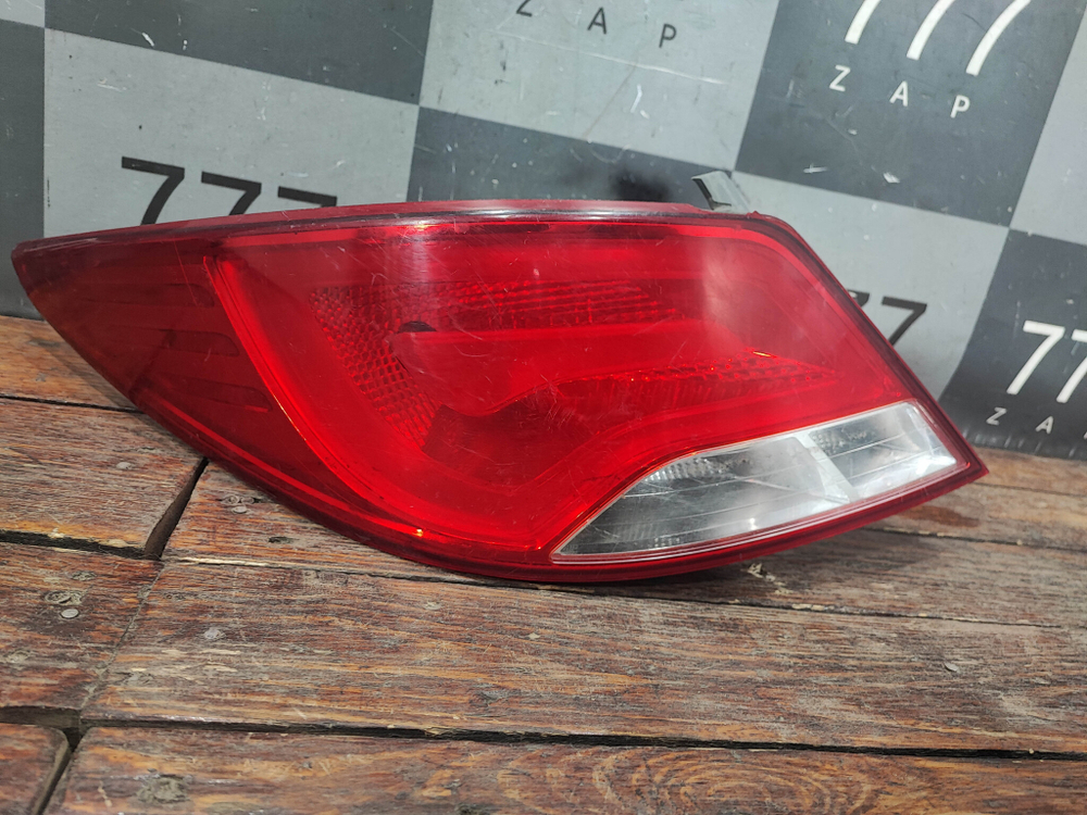 Фонарь задний левый Hyundai Solaris 1 (RB) 14-17 Б/У Оригинал 924014L600