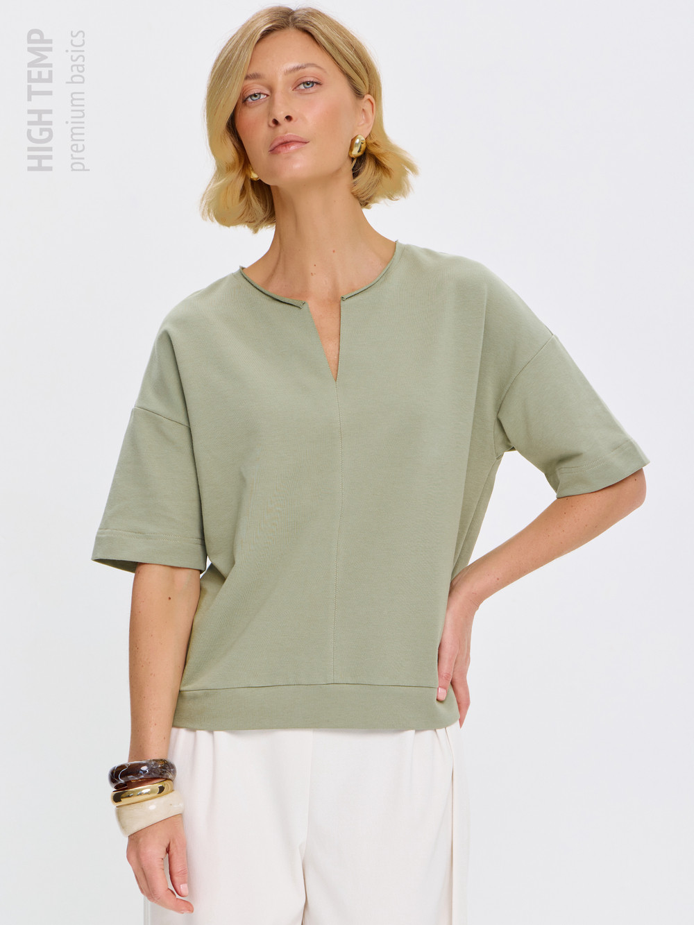 Плотная футболка из футера 2-нитки с V-вырезом HIGH TEMP