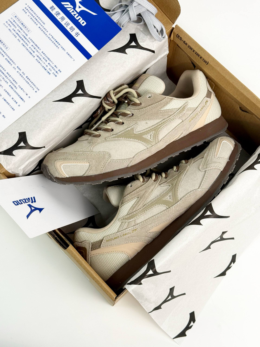 Кроссовки Mizuno LG 60s #B178 (беж.)