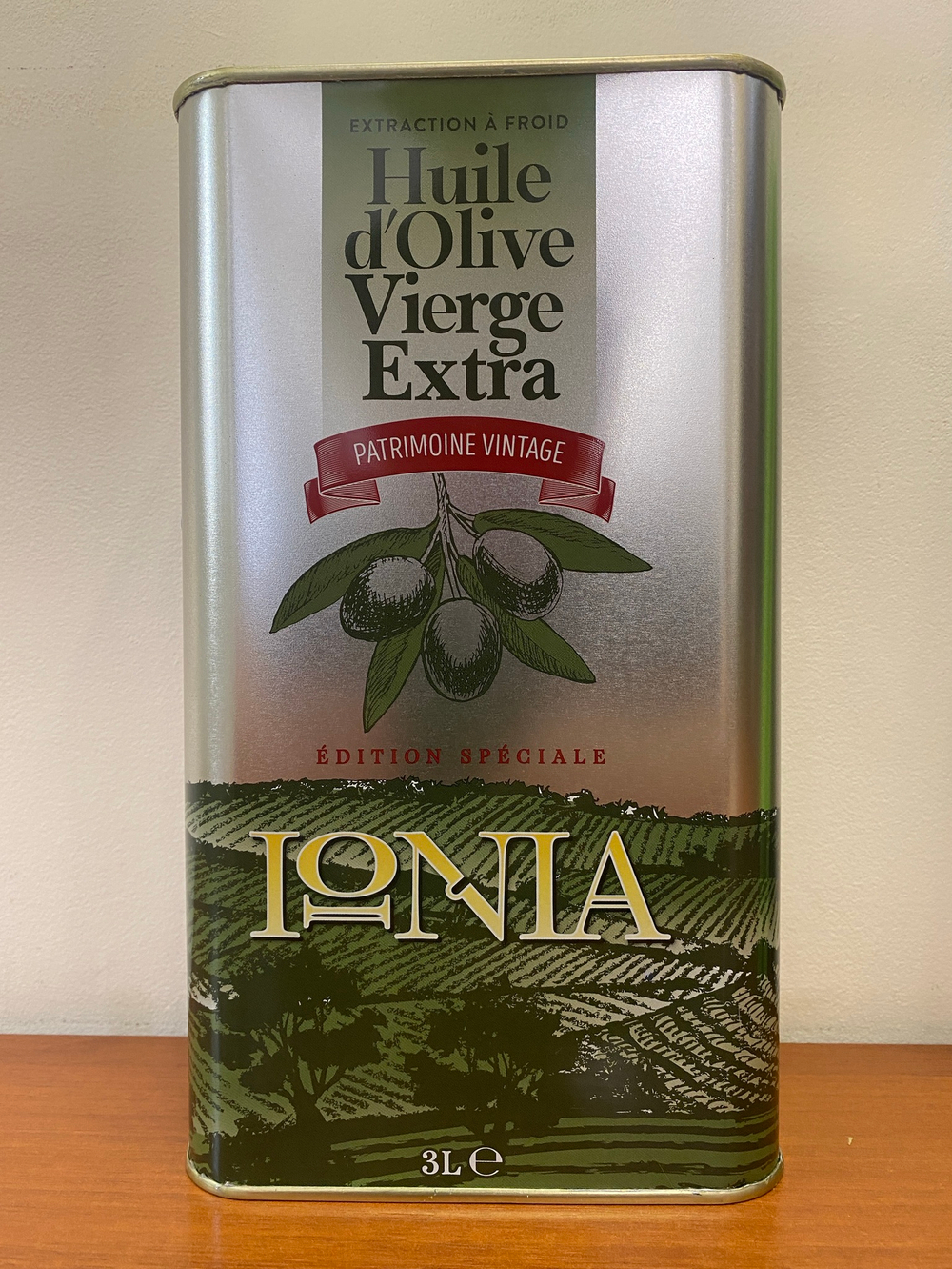 Оливковое масло греческое IONIA Extra Virgin в жестяной канистре, 3 литра, Греция