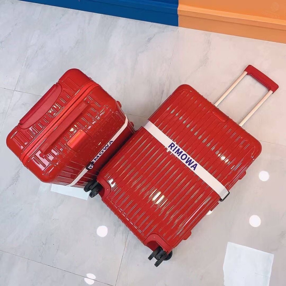 Дорожный чемодан Rimowa