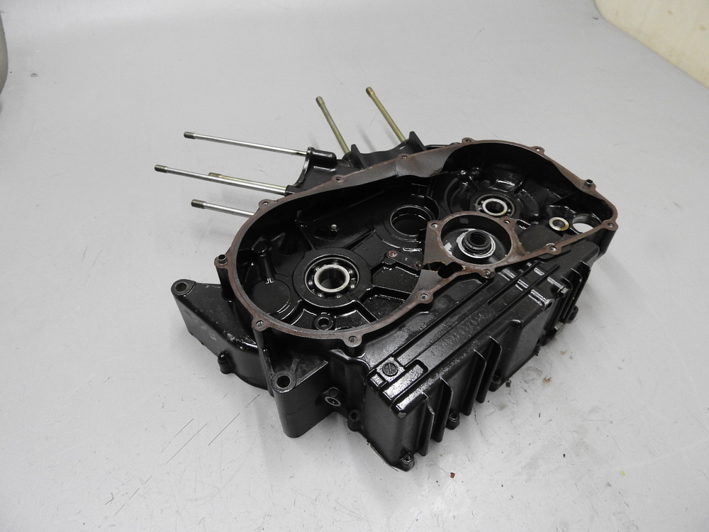 Правая часть картера Kawasaki VN400 Vulcan