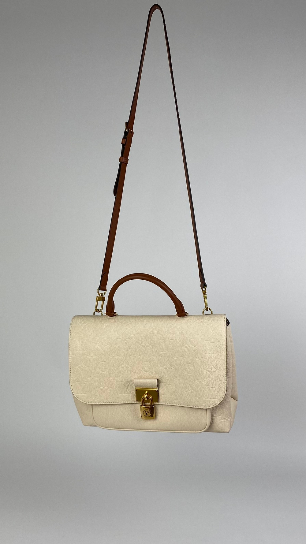 Сумка Louis Vuitton Montaigne