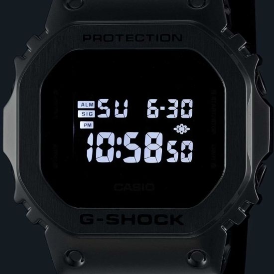 Наручные часы Casio G-Shock GM-5600U-1ER