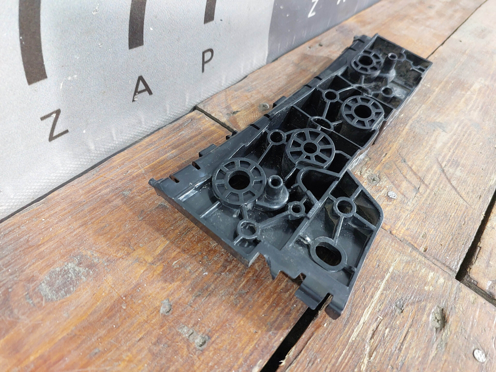 Кронштейн переднего бампера правый Haval Jolion 21-нв Б/У Оригинал 2803102XST01A