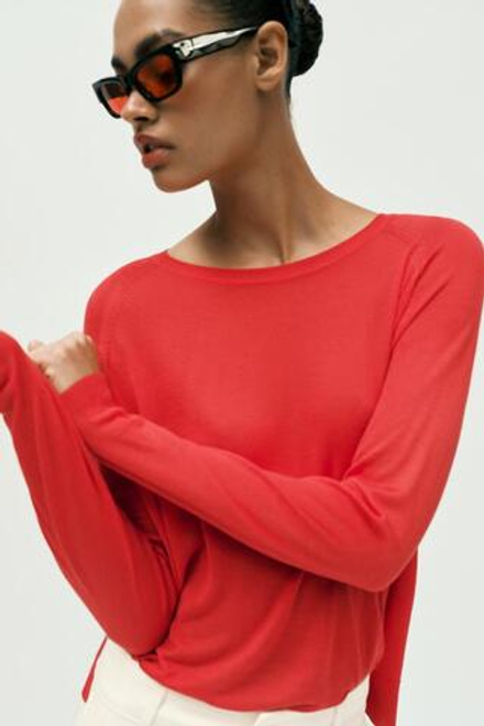 ZARA БАЗОВЫЙ СВИТЕР ИЗ ТОНКОГО ТРИКОТАЖА, КОРАЛЛОВО-КРАСНЫЙ