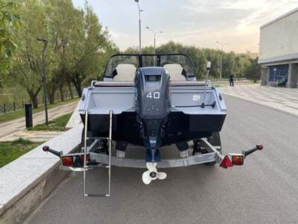 Комплект Алюминиевая лодка (катер) Mikatsu (Микатсу) 470 (Z43) Standard + мотор Yamaha F60FETL