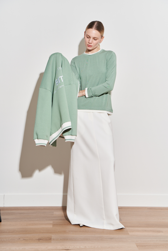 ЛОНГСЛИВ С МАНЖЕТАМИ ФИСТАШКОВЫЙ