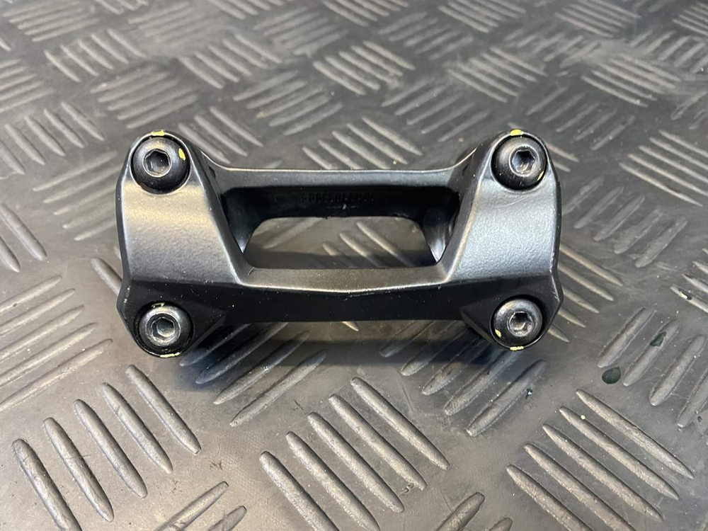 Крепление руля KTM 250 Duke 2020