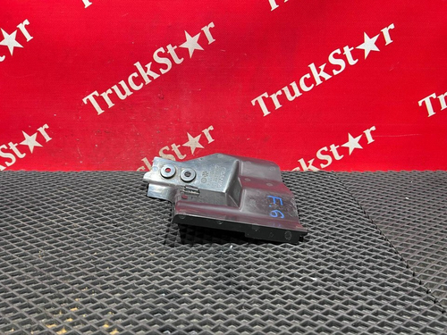 Накладка подножки левой