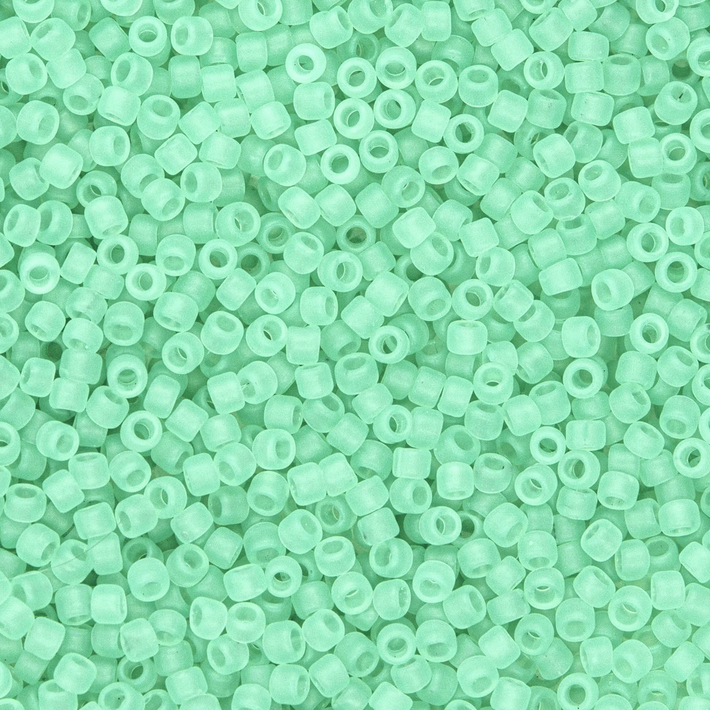 Японский бисер TOHO Round 15/0 (№144F), жемчужный матовый