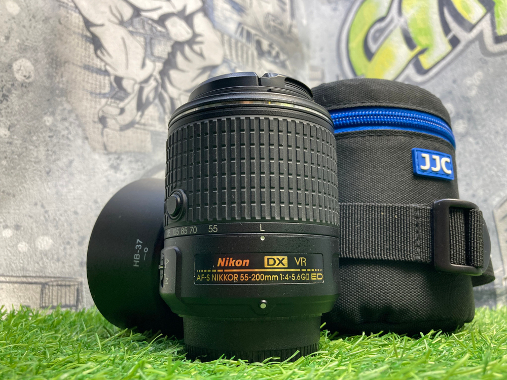 Nikon 55-200mm 4-5.6G AF-S DX ED VR II Nikkor