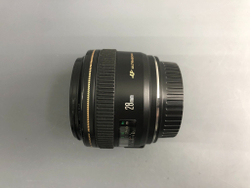 Canon EF 28mm 1.8