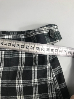 Юбка H&M в модную клетку, маркировка 32, на 38 размер