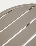 Уличный журнальный столик Joncols из алюминия с бежевой отделкой Ø 60 см