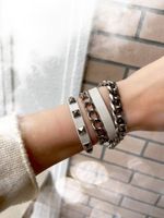 MISTRESS БРАСЛЕТ 01 MILK