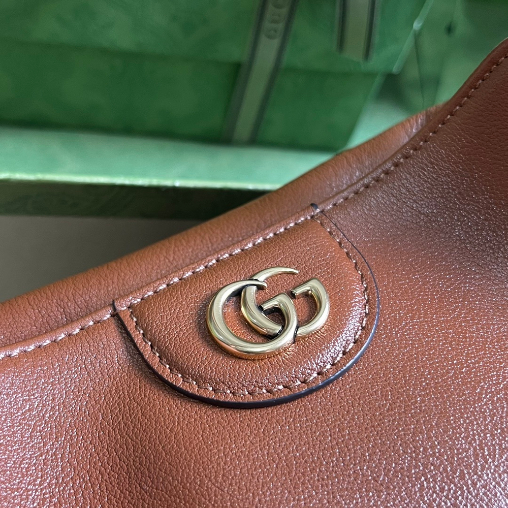 Gucci Diana Small Shoulder Bag
