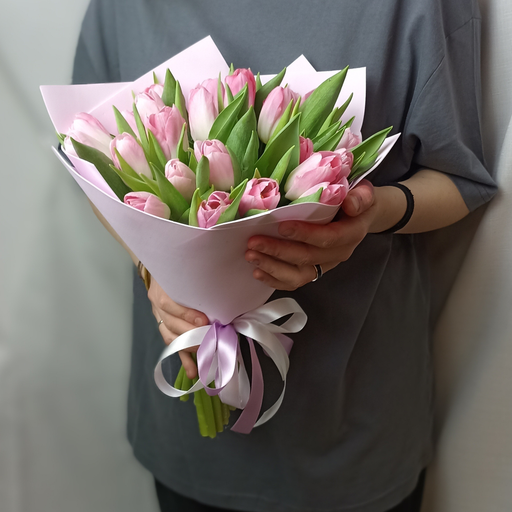 Букет розовых тюльпанов 25 шт.