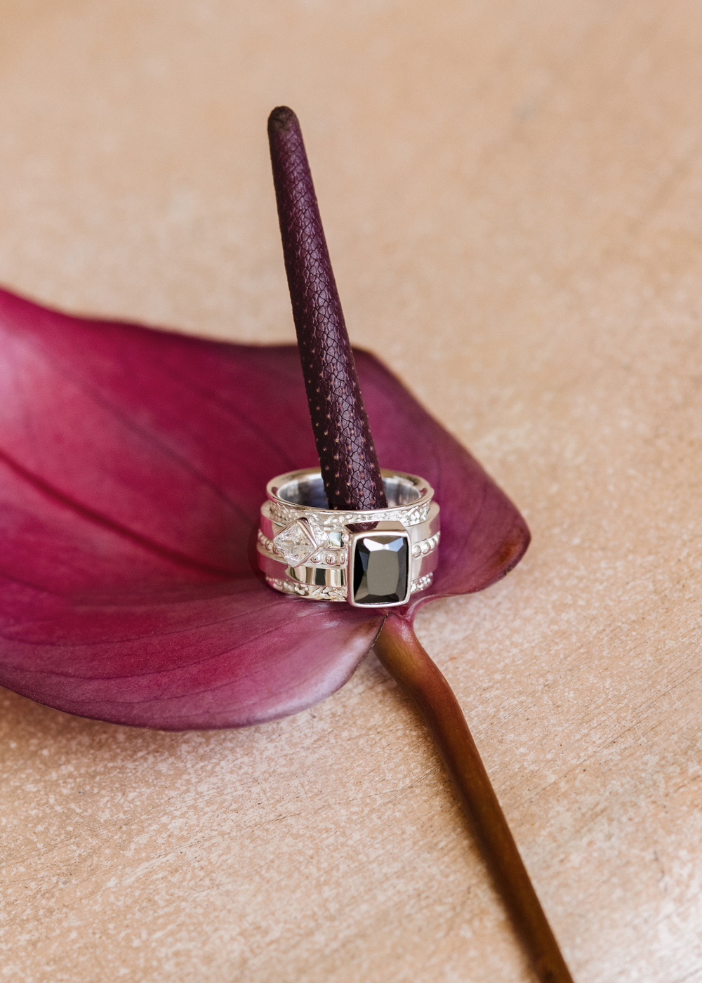 Кольцо «Мозаик» раф прямоугольный с ониксом и ромбом белый циркон