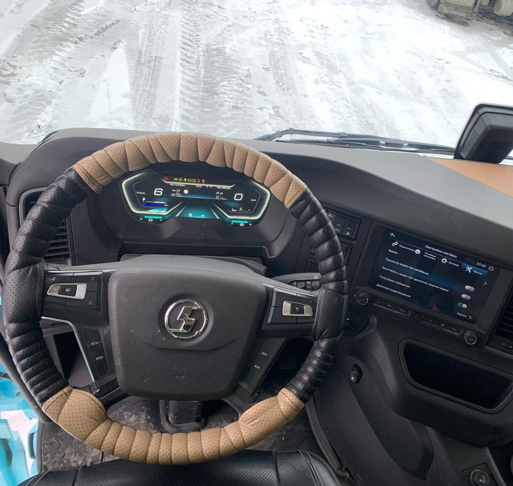 Shacman (Shaanxi) SX* 4x2 Седельный тягач SX4188YY381 (Дизельный, 12,5 л, 473 л.с., МТ)