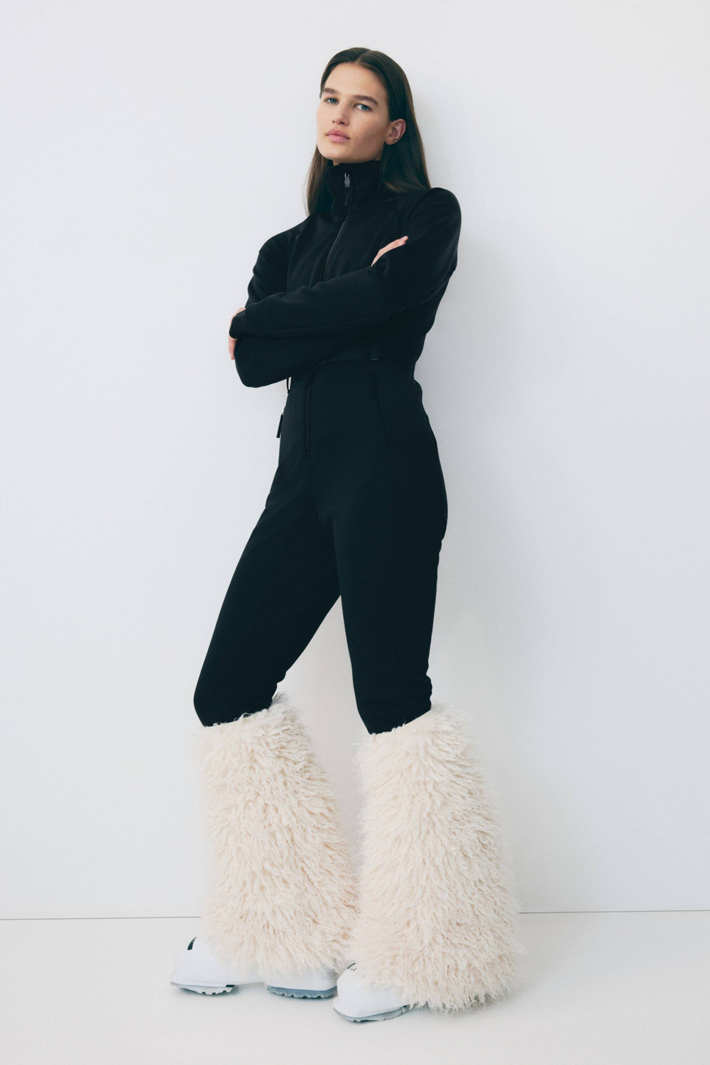 H&M Водоотталкивающий горнолыжный комбинезон, черный