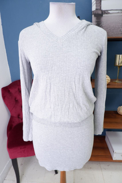 Платье стильное 44 размер