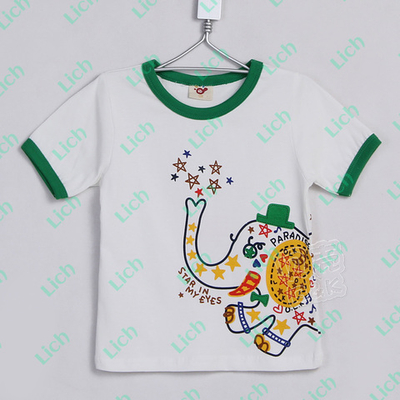 Футболка с контрастной отделкой и принтом слона со звездами